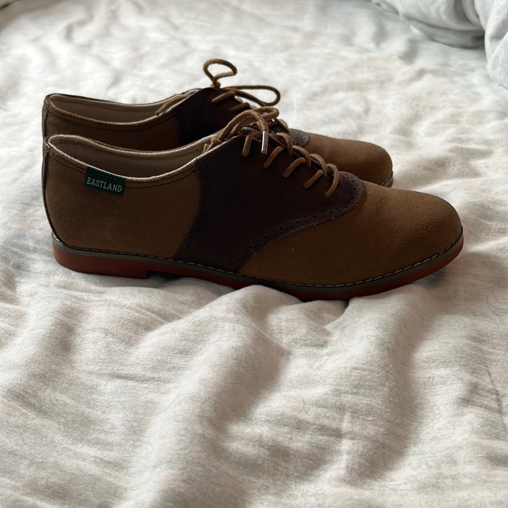 Womens Eastland Cecily Saddle shoe, size 9